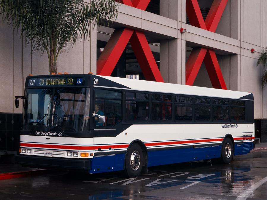  Ikarus 416 1989 года  (фото 1 из 12)